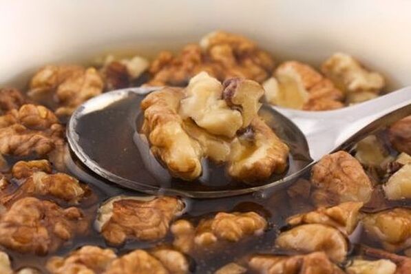 Miel et noix pour la puissance